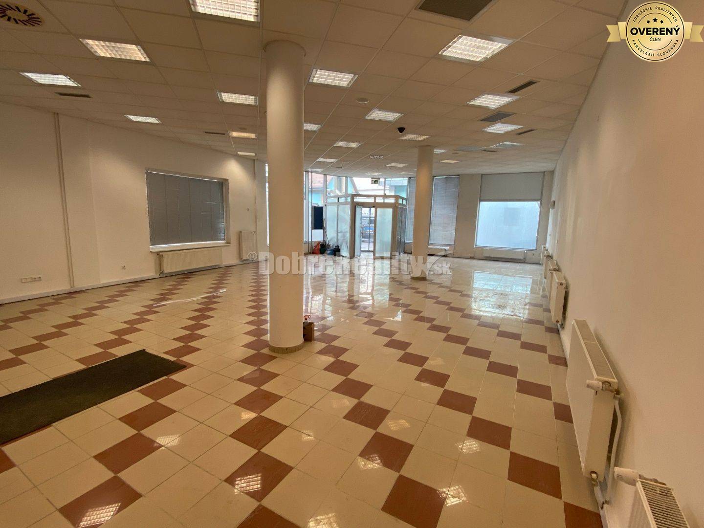 Na prenájom exkluzívne priestory na obchodné alebo kancelárske účely v