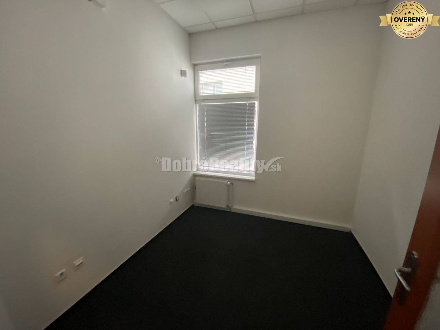 Na prenájom exkluzívne priestory na obchodné alebo kancelárske účely v