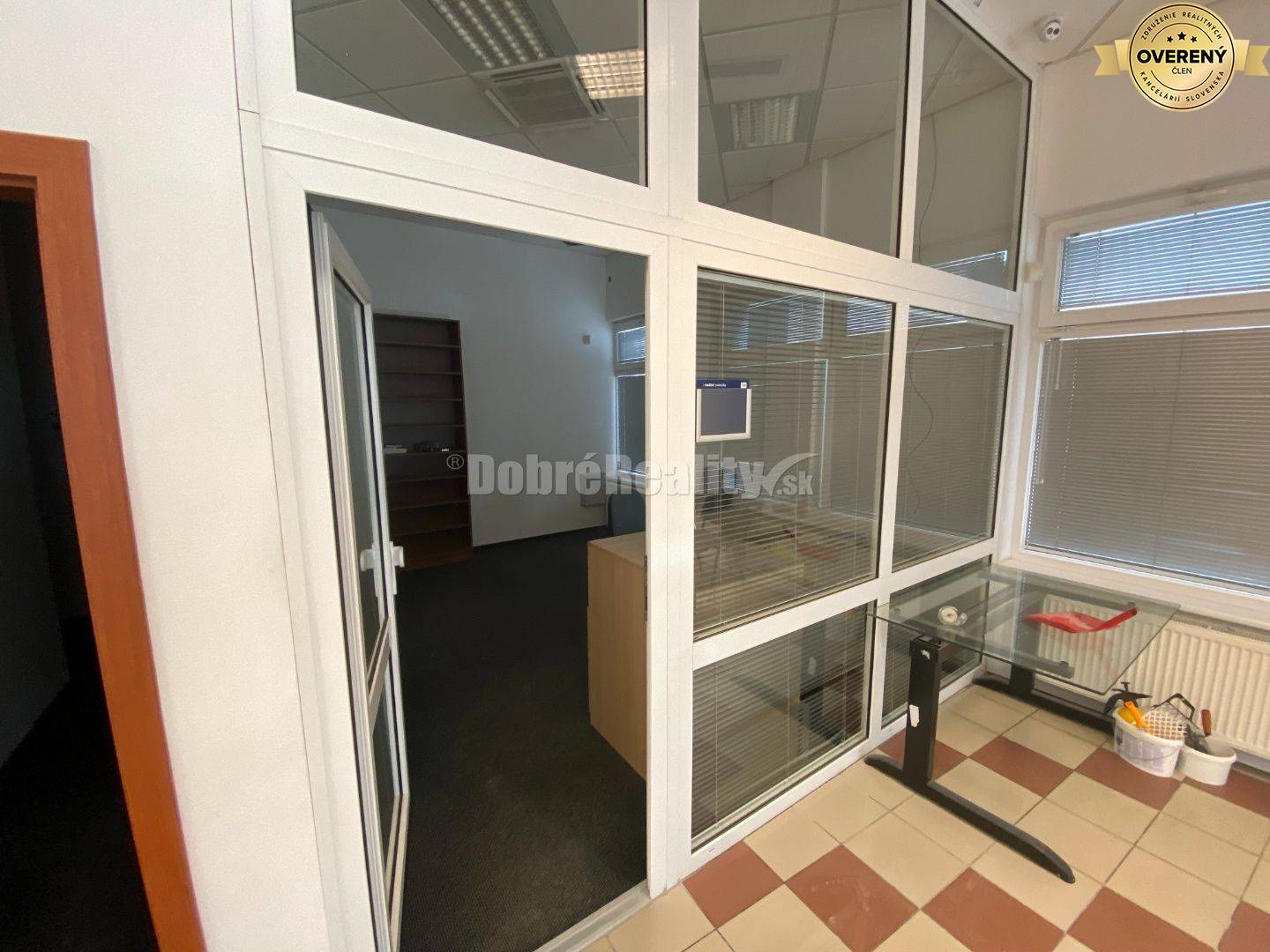 Na prenájom exkluzívne priestory na obchodné alebo kancelárske účely v