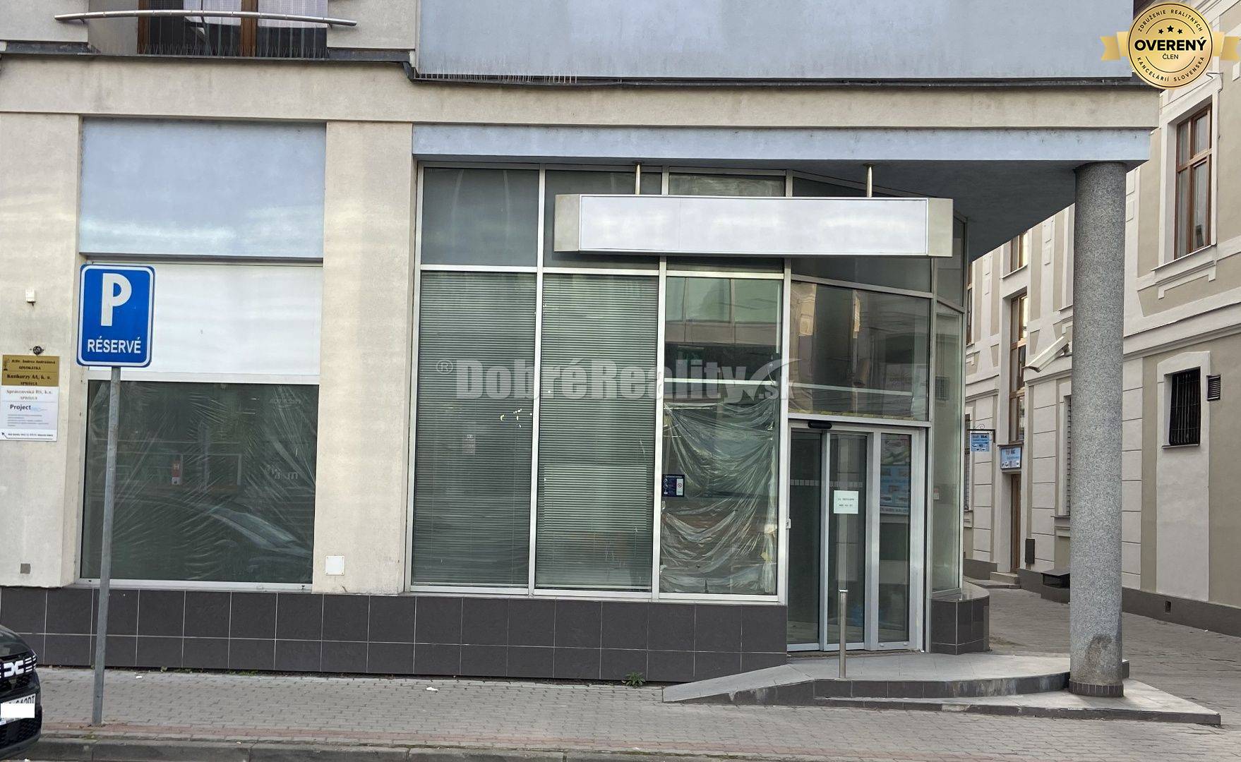 Na prenájom exkluzívne priestory na obchodné alebo kancelárske účely v