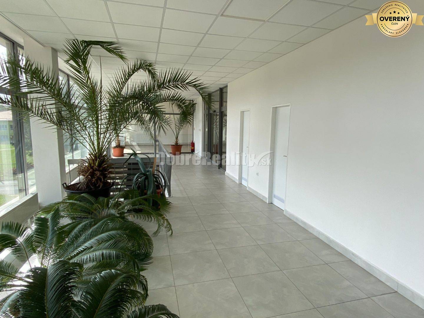 Na prenájom pekný obchodný priestor o rozlohe 250m2 v Rimavskej Sobot