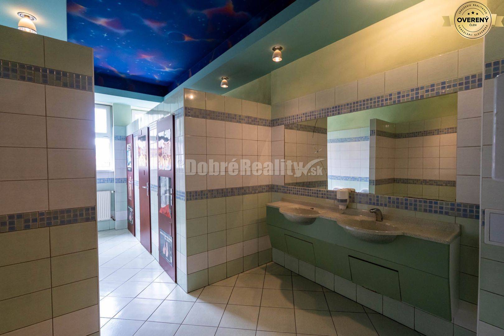 PRENÁJOM: Sokolovňa - hlavná sála, 815 m2, Brezno