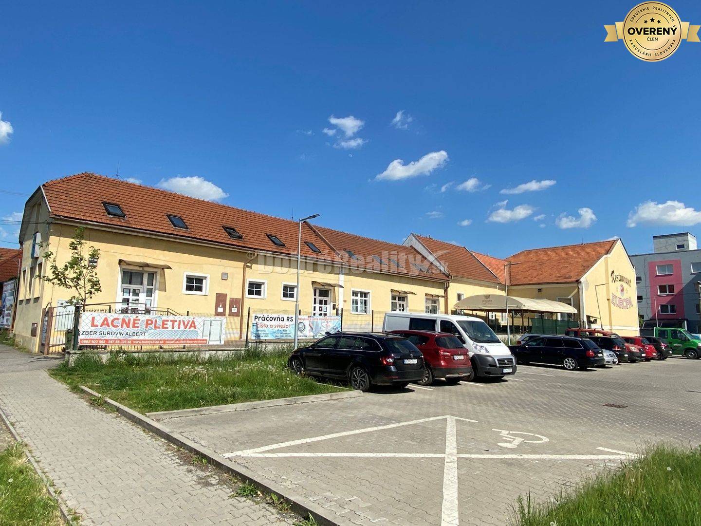 Na predaj veľká, lukratívna komerčná budova v centre Rimavskej Soboty