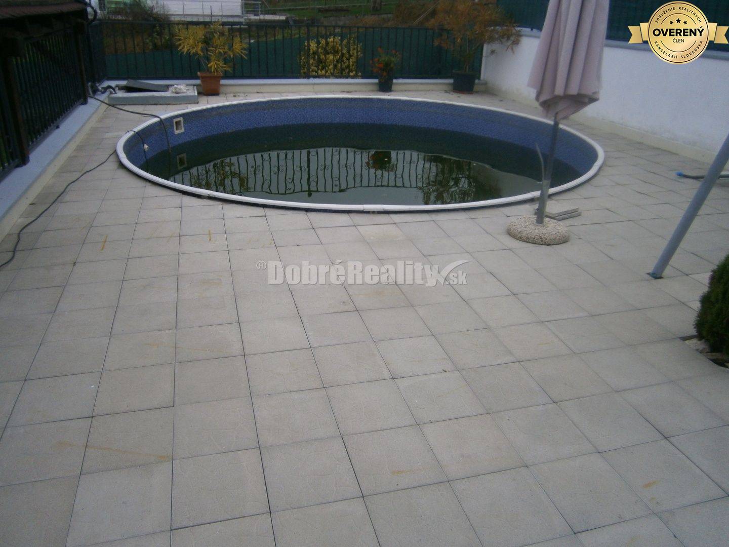 TOP: na predaj penzión v obci Podhájska !