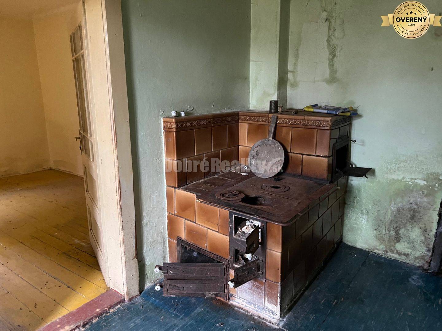 Na predaj vidiecka chalupa .