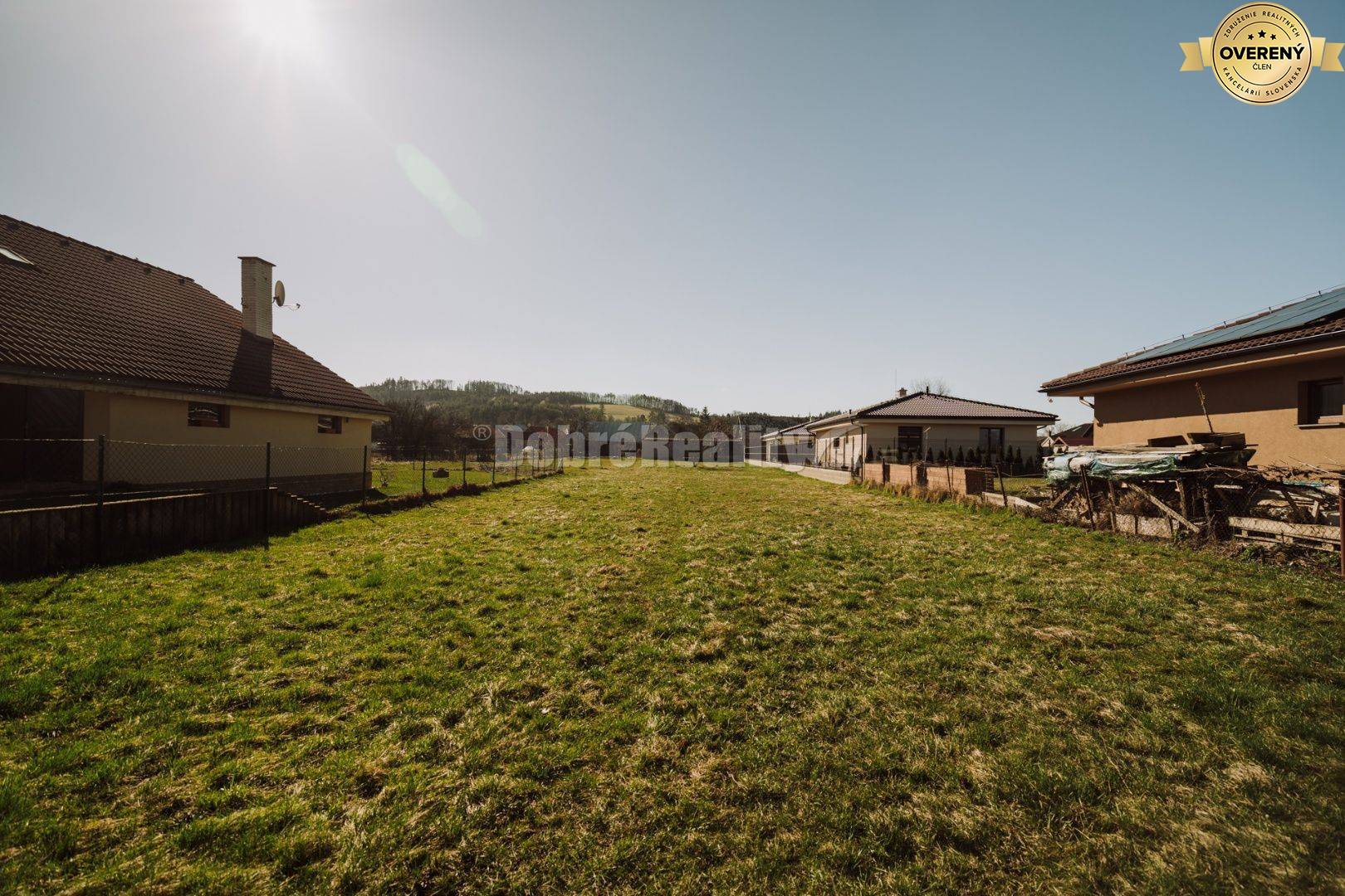 PREDAJ: Pozemok pre výstavbu rodinného domu vo Veľkej Lúke, 593 m2, ok