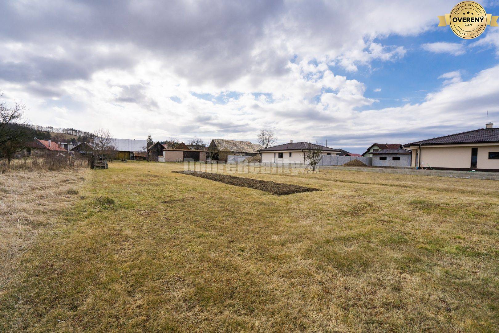 PREDAJ: Pozemok pre rodinný dom, 765 m2, Veľká Lúka, okres Zvolen