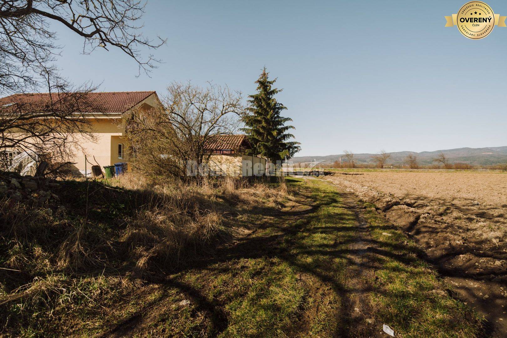 PREDAJ: Pozemok pre rodinný dom, 765 m2, Veľká Lúka, okres Zvolen