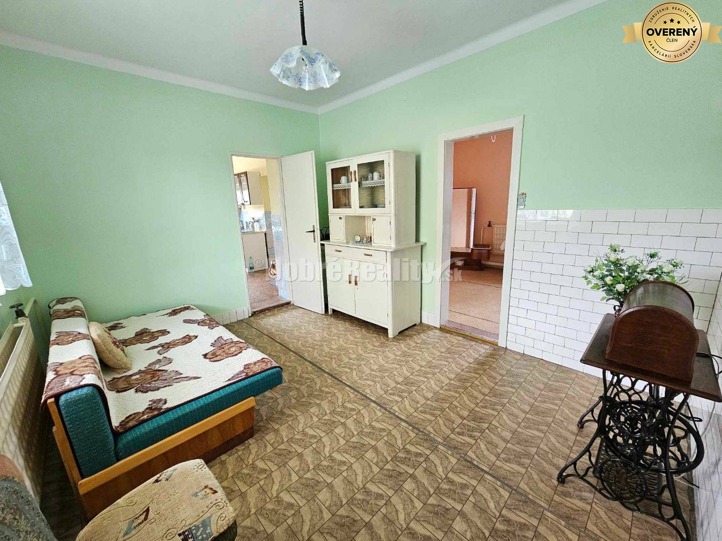 RD v obci RADAVA - 4 km od PODHÁJSKEJ! Veľkolepý pozemok s potenciál