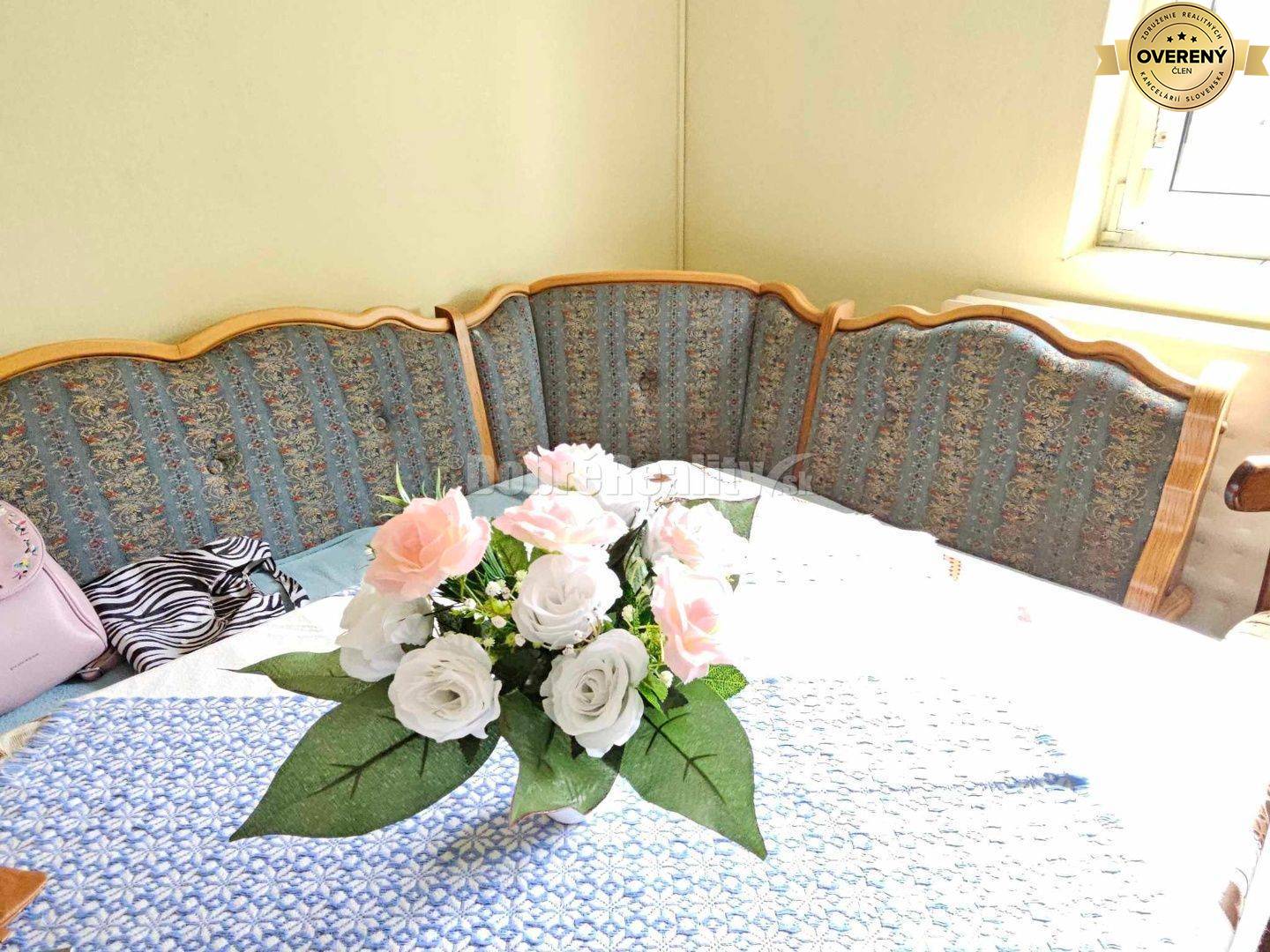 RD v obci RADAVA - 4 km od PODHÁJSKEJ! Veľkolepý pozemok s potenciál