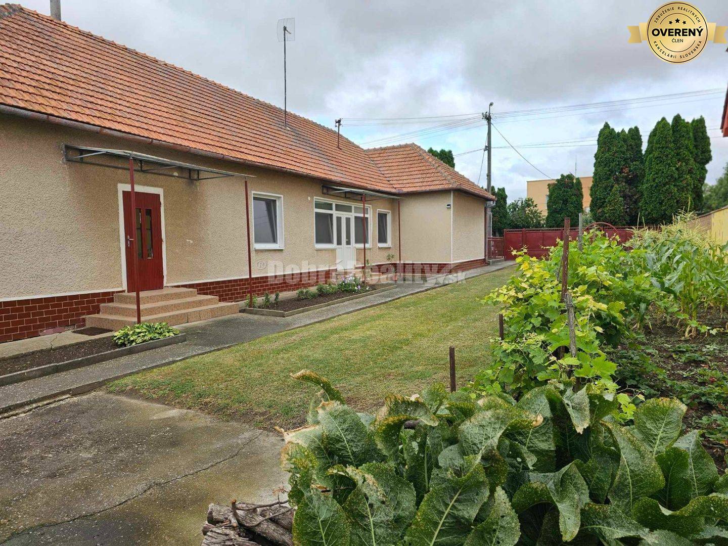 RD v obci RADAVA - 4 km od PODHÁJSKEJ! Veľkolepý pozemok s potenciál