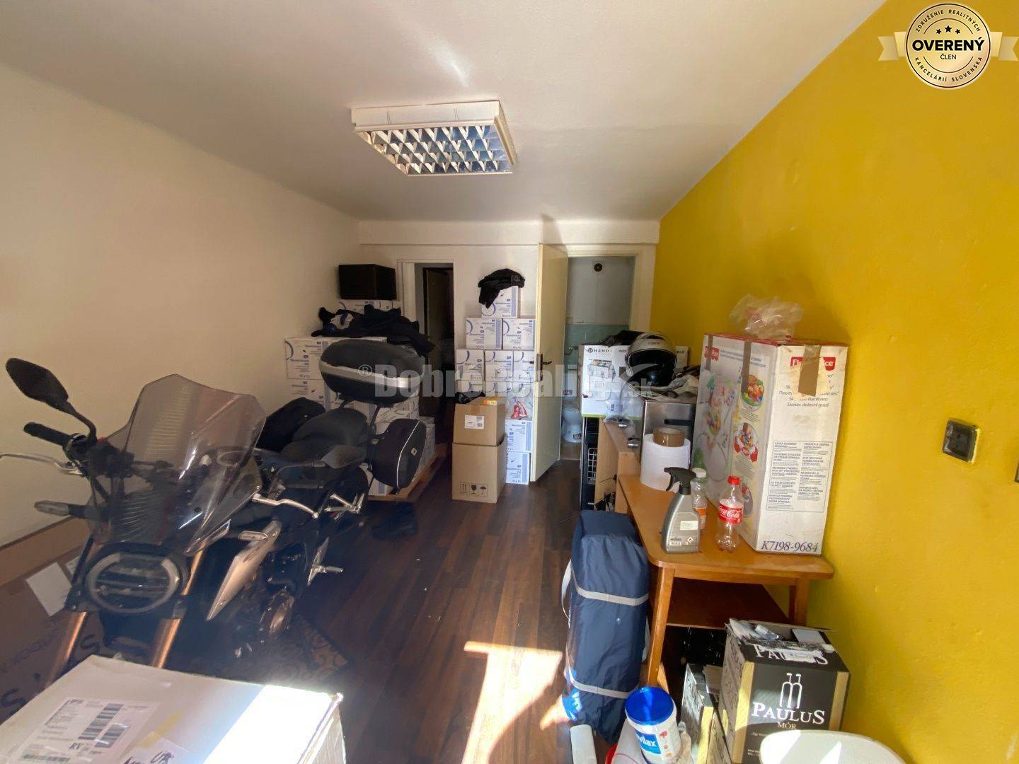 Na predaj polyfunkčná budova v centre mesta na podnikanie alebo na býv