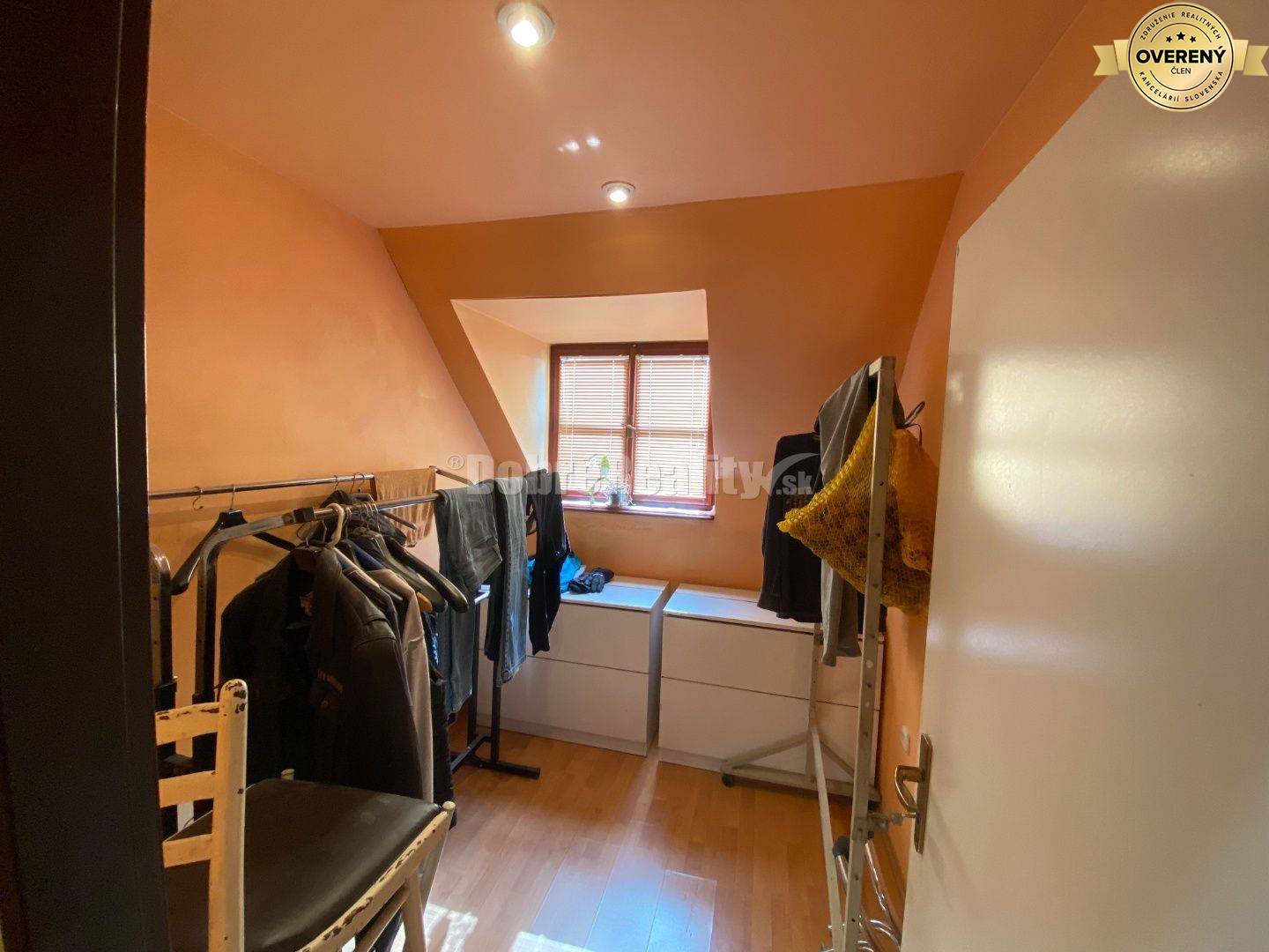 Na predaj polyfunkčná budova v centre mesta na podnikanie alebo na býv