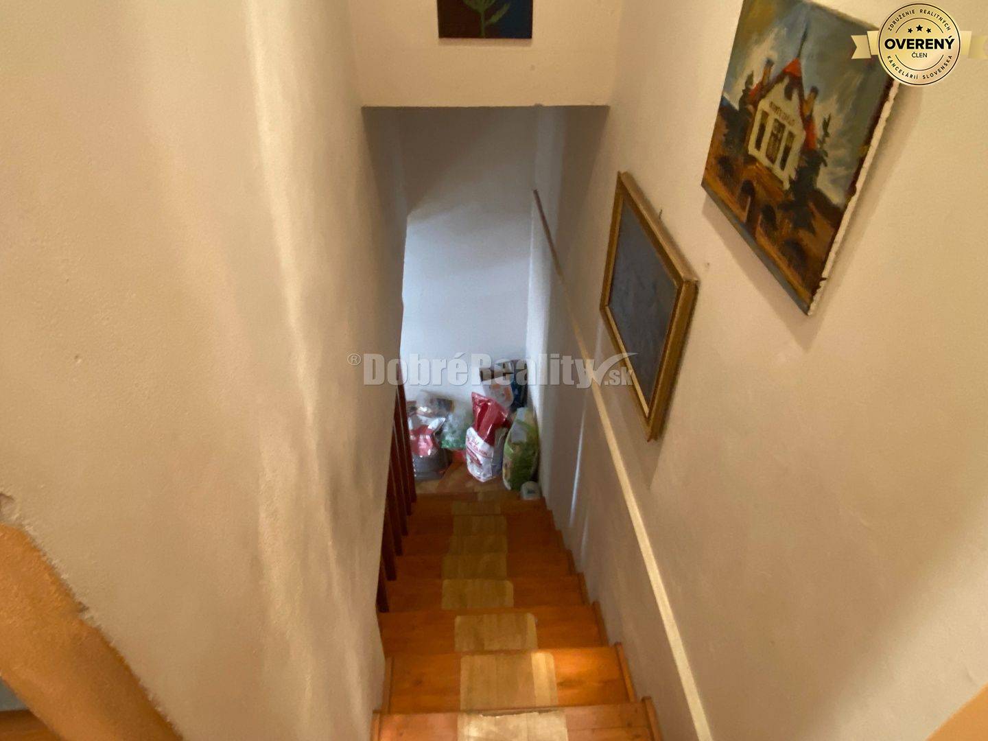 Na predaj polyfunkčná budova v centre mesta na podnikanie alebo na býv