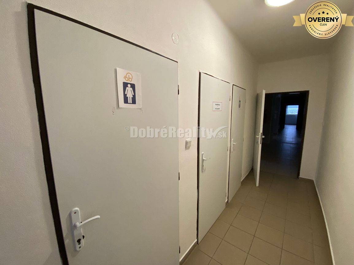 Na prenájom rôzne lukratívne komerčné priestory v multifunkčnom areáli