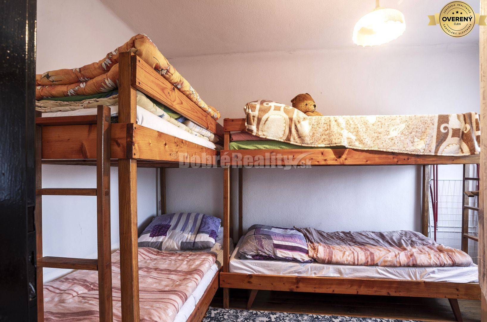 PREDAJ Rodinný dom s veľkým pozemkom a vlastnou studňou, Sklené, okres