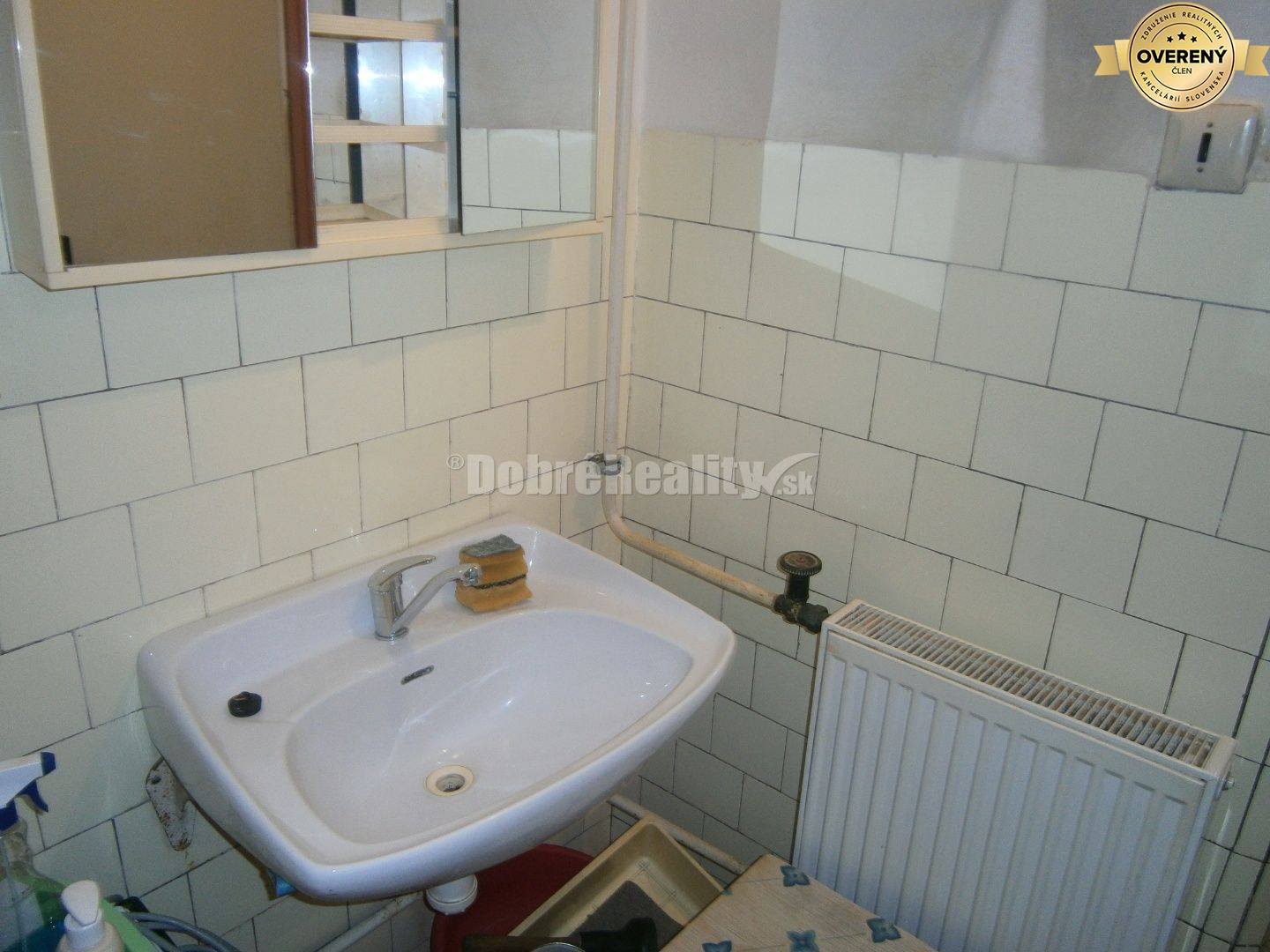 ZVÝHODNENÁ CENA ! V rekreačnej obci Čechy rodinný dom na predaj, vhodn