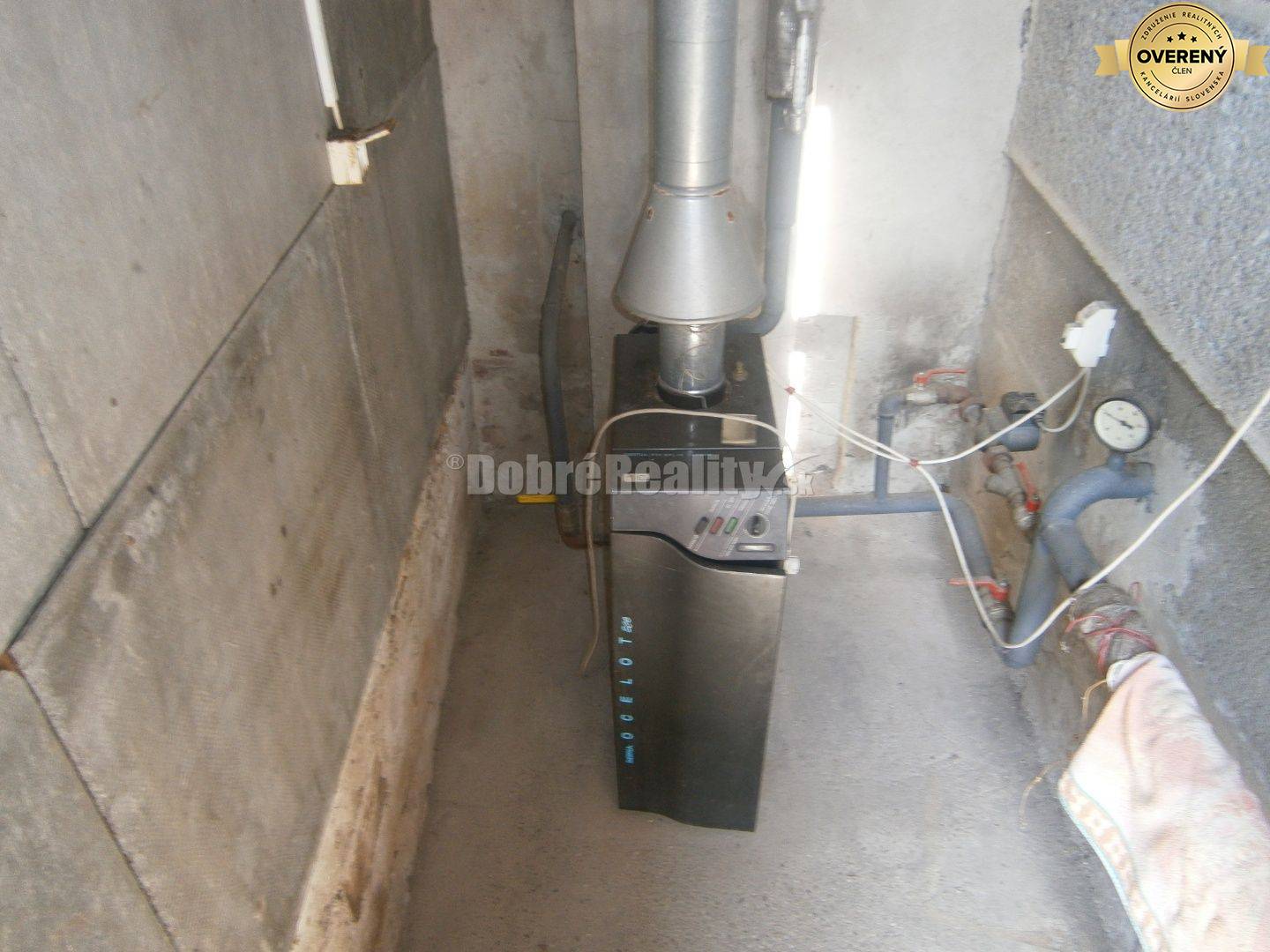 ZVÝHODNENÁ CENA ! V rekreačnej obci Čechy rodinný dom na predaj, vhodn