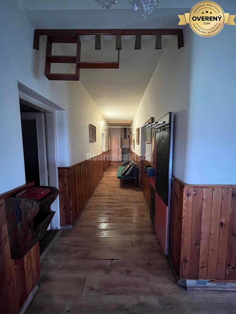 Ponúkame Vám na predaj útulný 4-izb. rodinný dom v obci Gbelce.