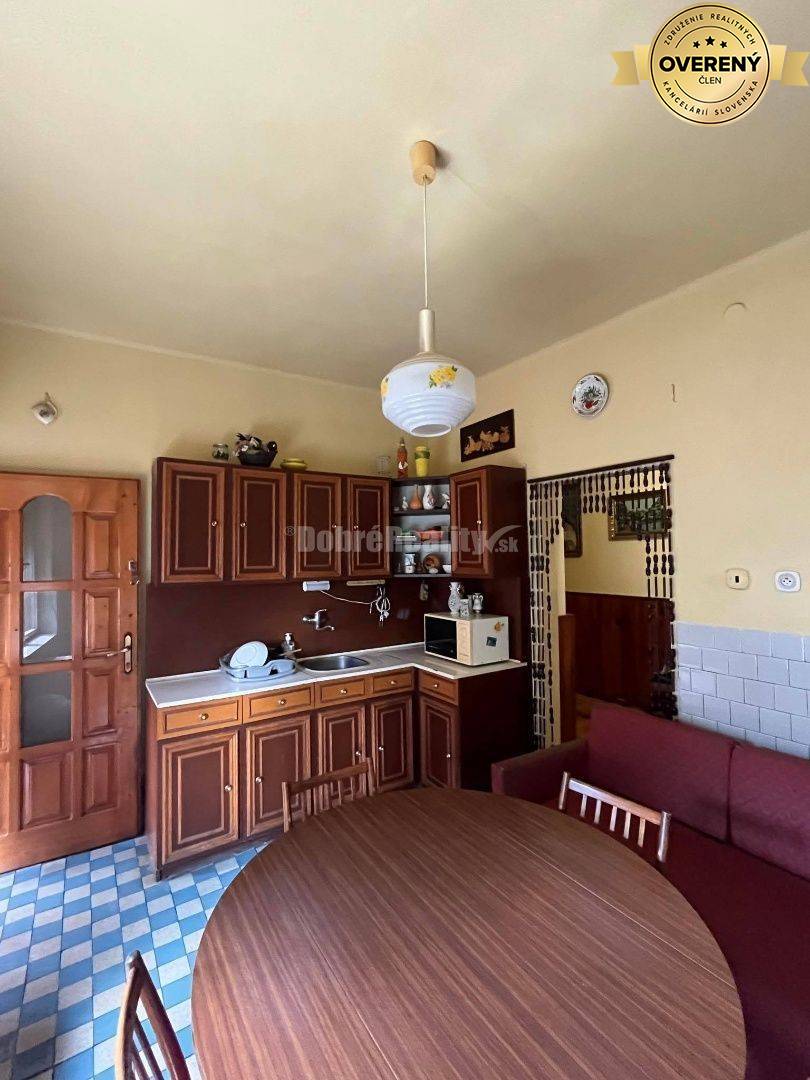 Ponúkame Vám na predaj útulný 4-izb. rodinný dom v obci Gbelce.