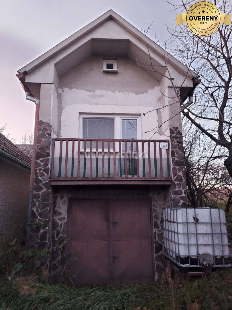 Rekreačná chata vo vinohradníckej lokalite Vráble Dušnok