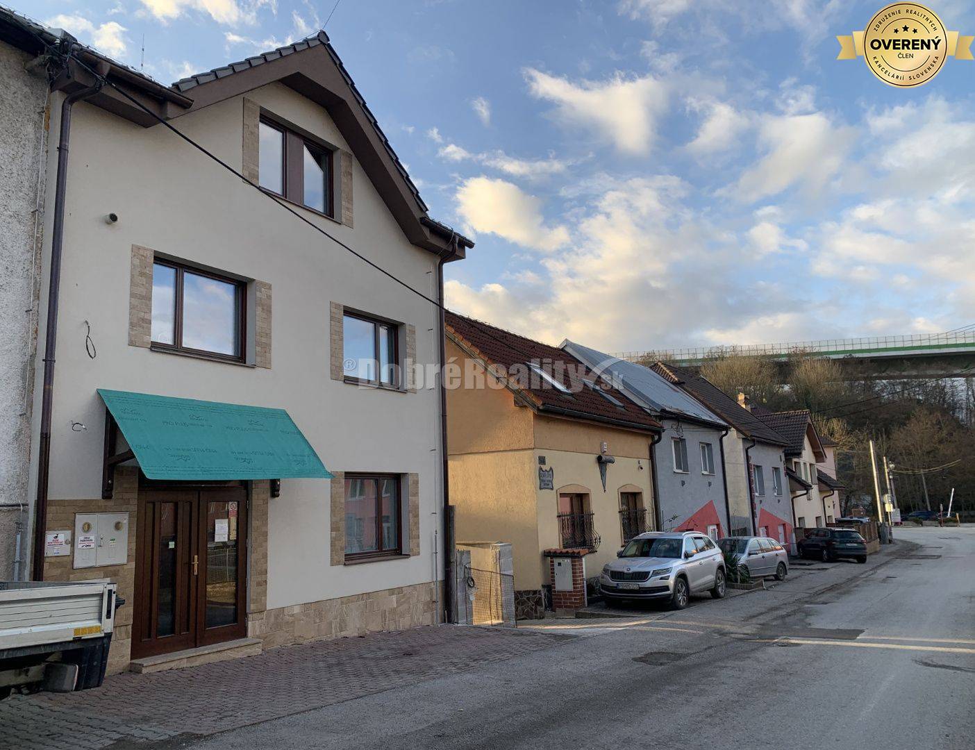 TOP obchodno - prevádzkový priestor na podnikanie na skvelom mieste v