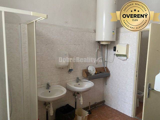 PREDAJ: Investičný objekt v obci Kunešov, okres Žiar nad Hronom