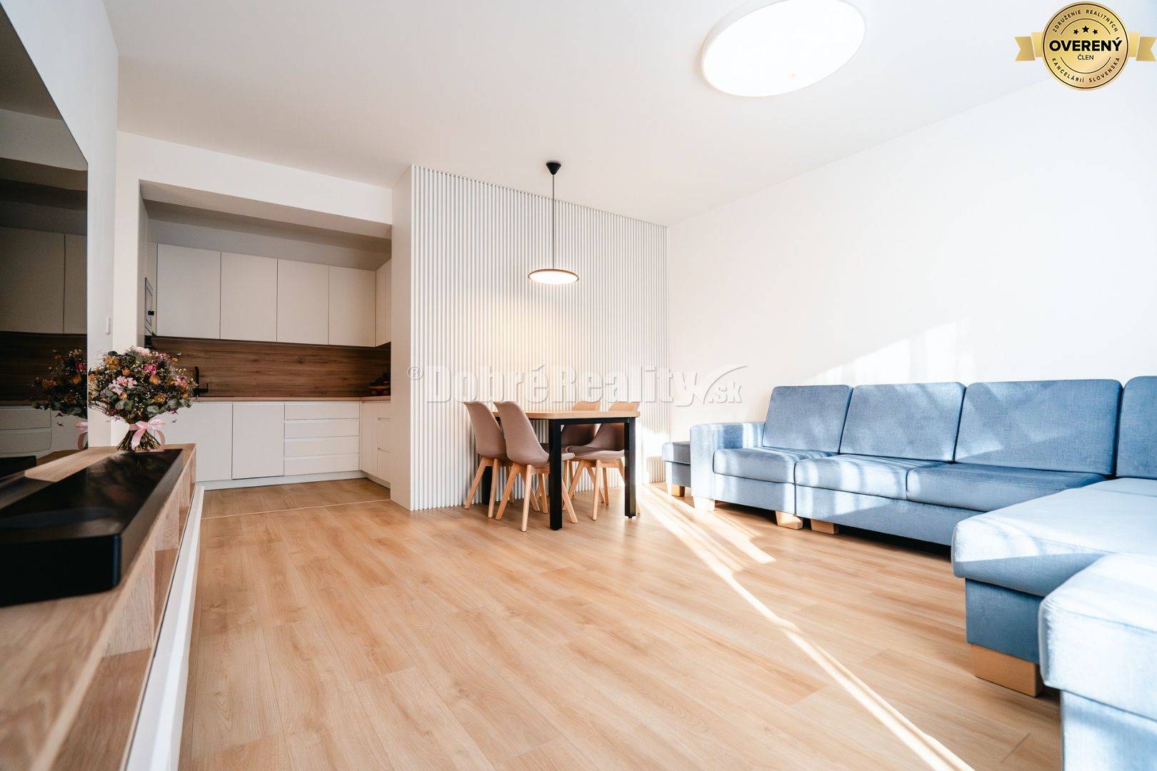 PREDAJ: Nadštandardný, zariadený 4 izbový byt v exkluzívnej rezidencii