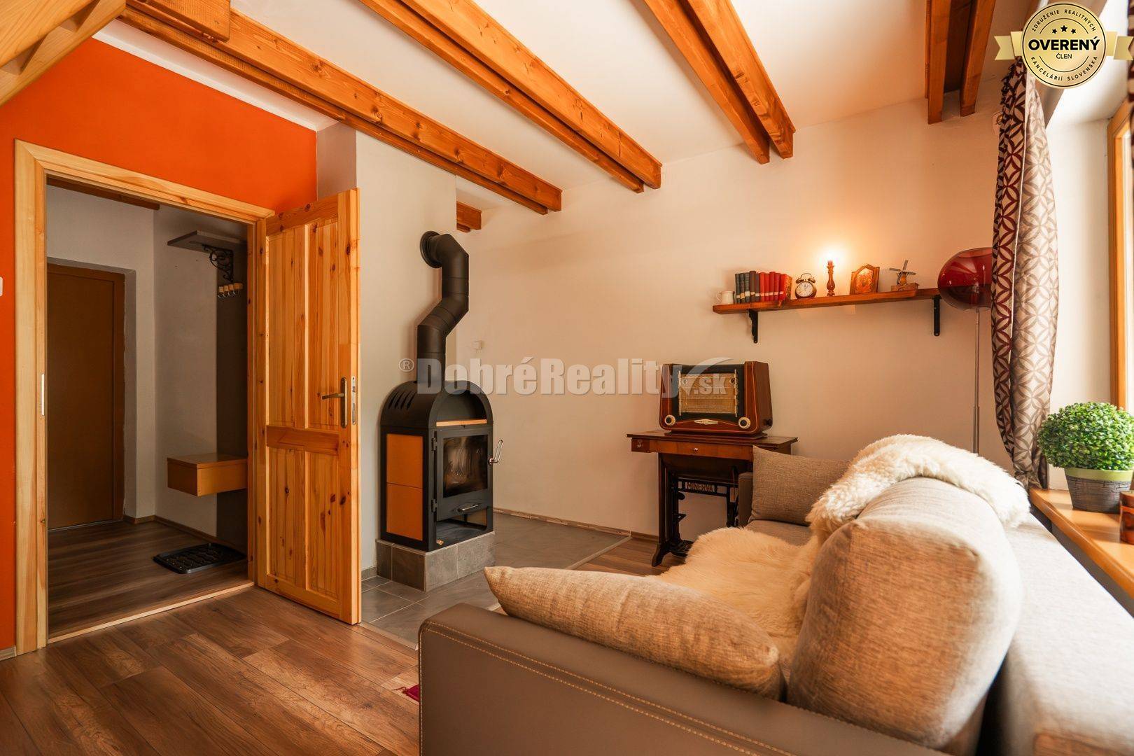 PREDAJ: Rekreačná chata s väčším pozemkom, 79 m2, pozemok 557 m2