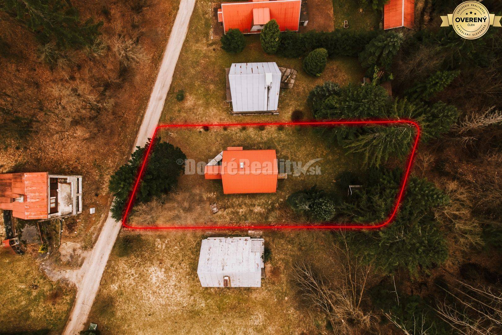 PREDAJ: Rekreačná chata s väčším pozemkom, 79 m2, pozemok 557 m2