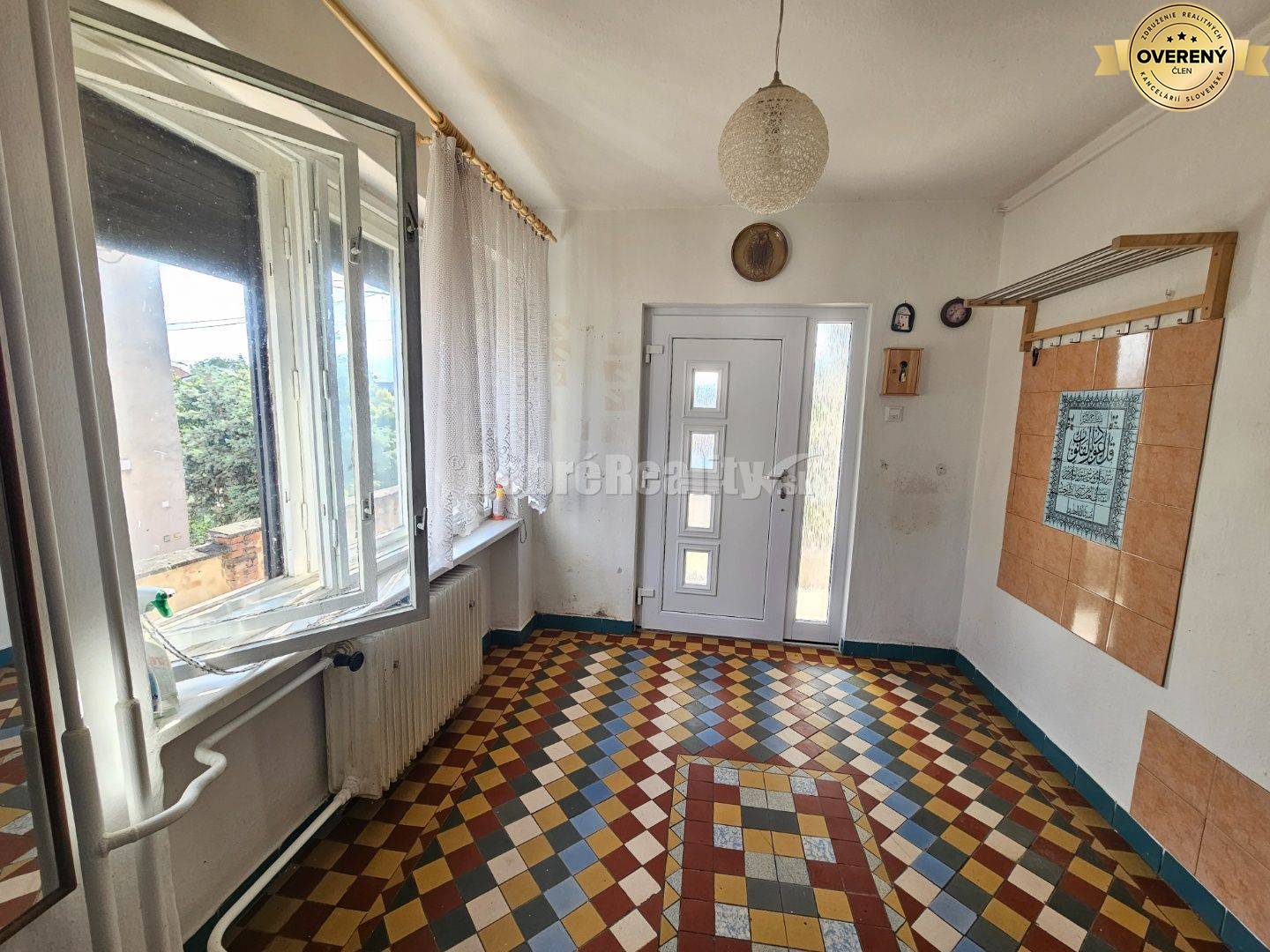 DVOJGENERAČNÝ RD - v obci Hrušovany na pozemku 735m2