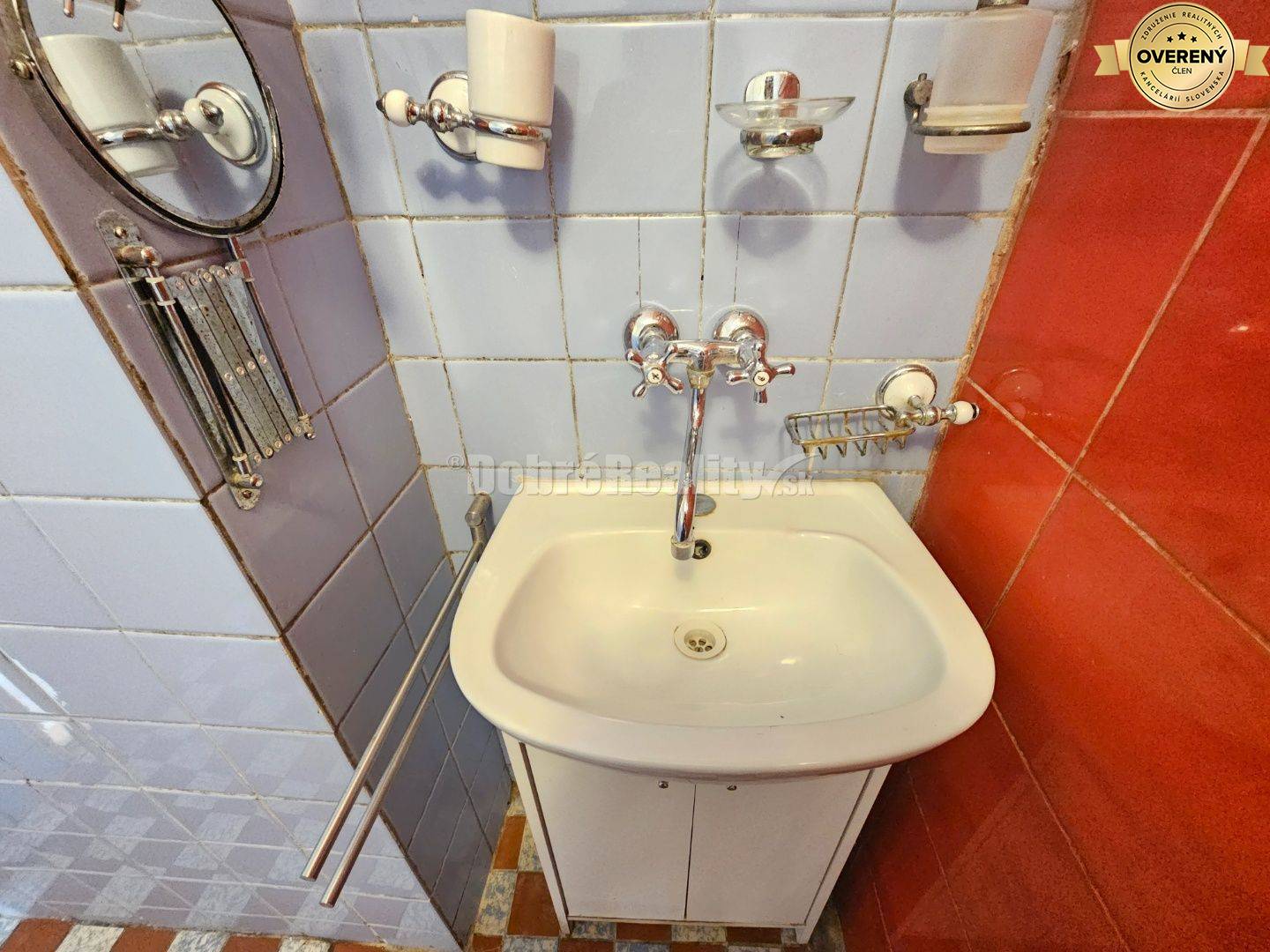 DVOJGENERAČNÝ RD - v obci Hrušovany na pozemku 735m2