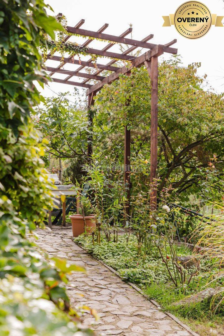 DOBRÉ REALITY - Exkluzívny vidiecky areál s plnou sebestačnosťou – Že