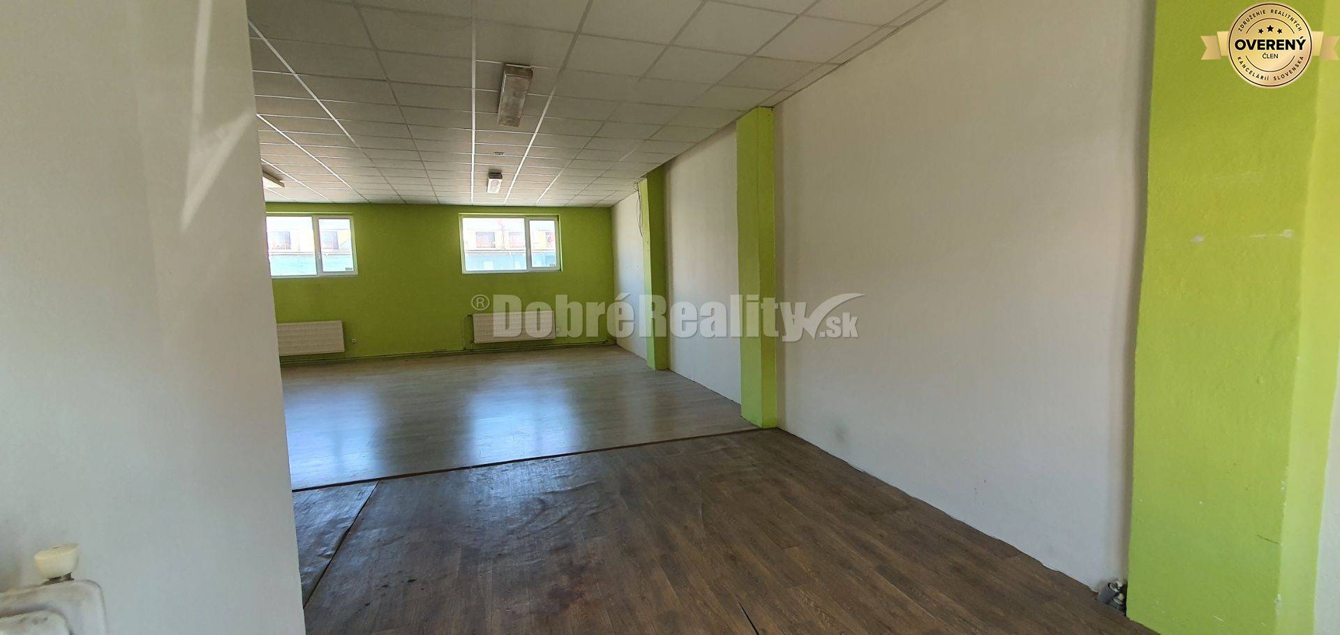 DOBRÉ REALITY Vám ponúkajú na prenájom obchodný priestor v spoločnom a