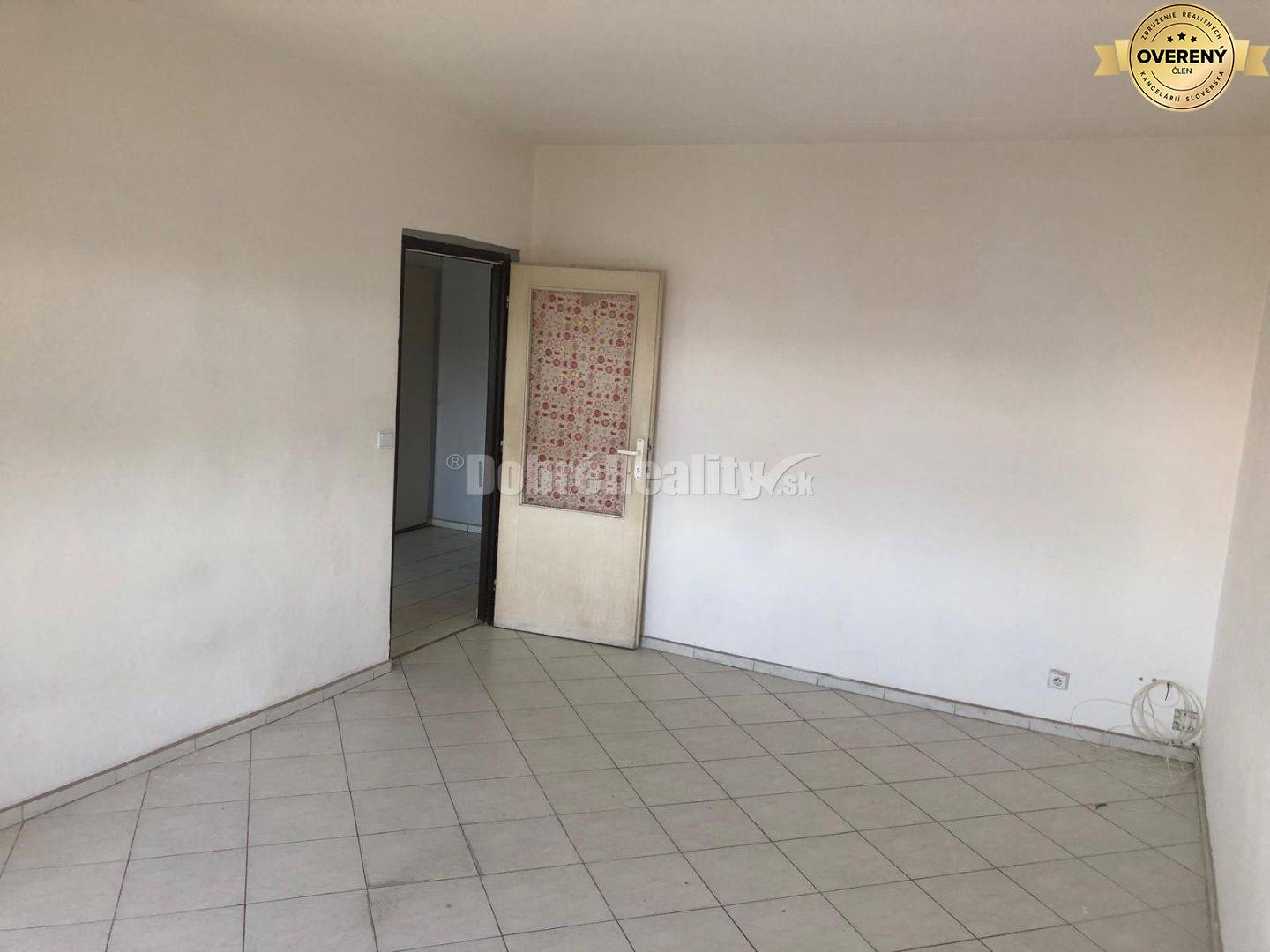 Pripravujeme prenájom 3 - izbového bytu v Lučenci na Vajanského ulici.