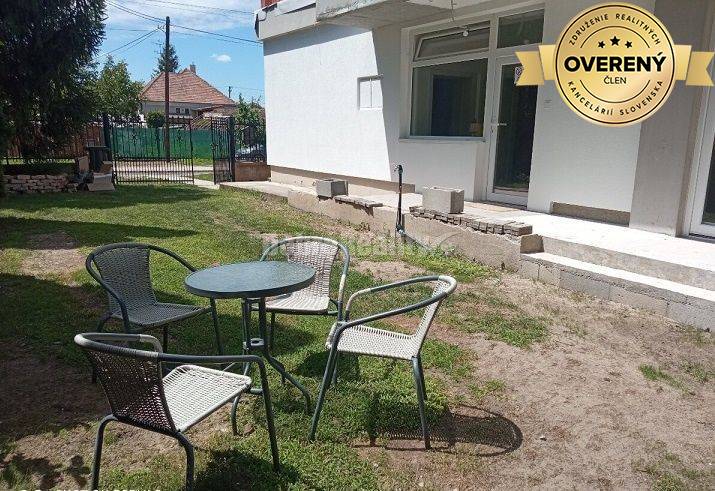 RK DOBRÉ REALITY prenajíma 3-izbový poldom s bazénom v Nesvadoch