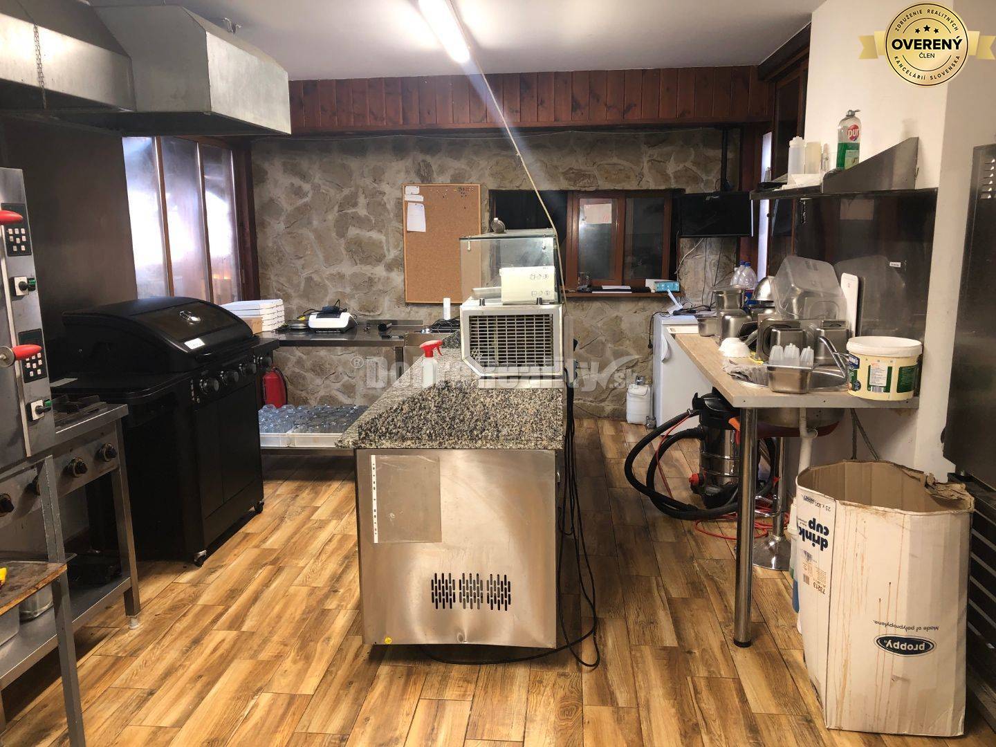 DOBRÉ REALITY - Reštaurácia Villa Negra Dvory nad Žitavou