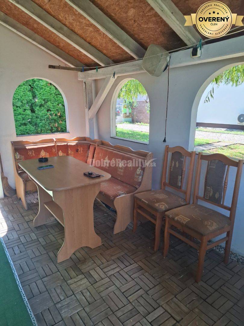 Exkluzivne u nas na predaj vidiecky domček na krásnom rozlahlom pozemk