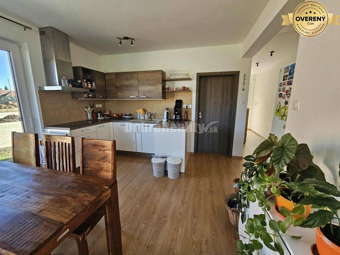 MODERNÁ 4 roč.NOVOSTAVBA - NA PREDAJ v obci BABINDOL