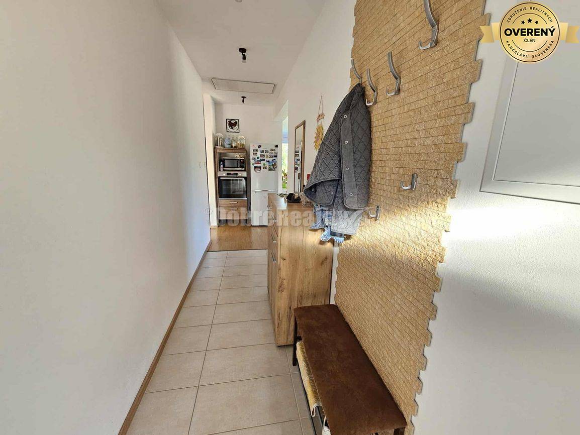 MODERNÁ 4 roč.NOVOSTAVBA - NA PREDAJ v obci BABINDOL