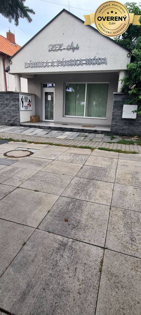 Dobré reality - predaj obchodné priestory 77.86m2 na prízemí v centre