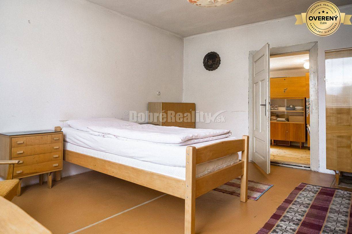 PREDAJ: 4 izbový gazdovský dom v tichej ulici, 136 m2, Polomka