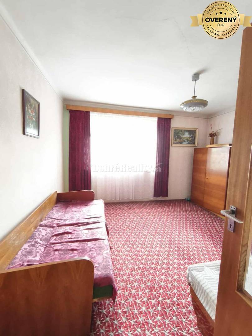 Dobré Reality Vám ponúkajú krásny nadčasový rodinný dom v obci Vlčany