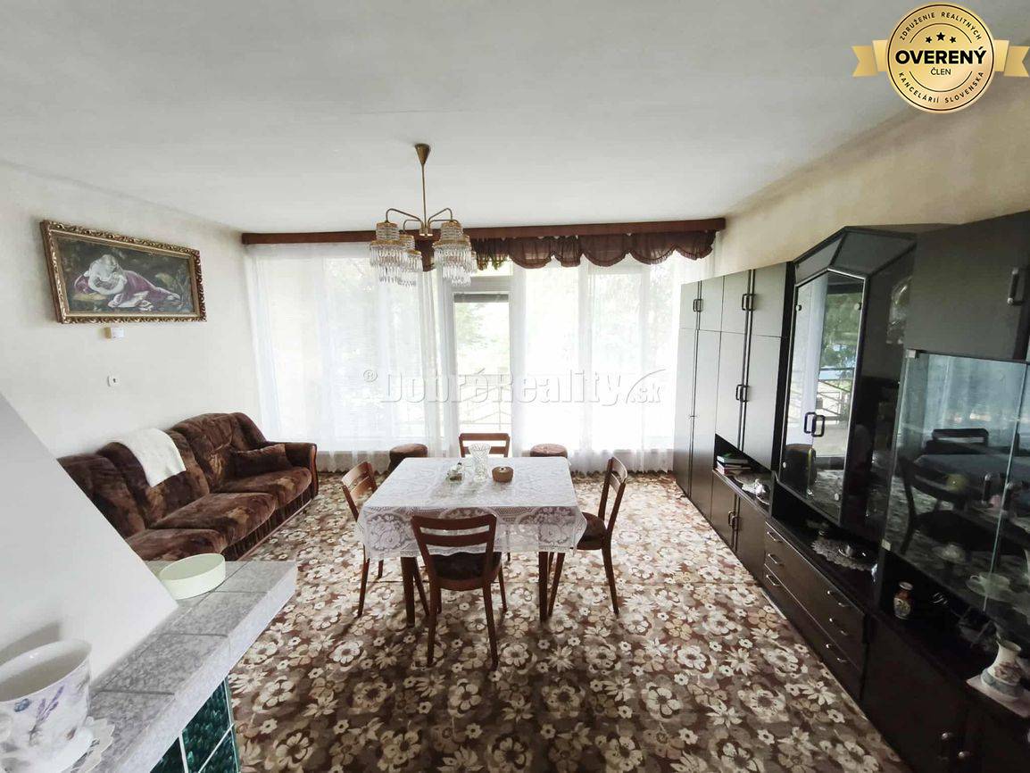 Dobré Reality Vám ponúkajú krásny nadčasový rodinný dom v obci Vlčany