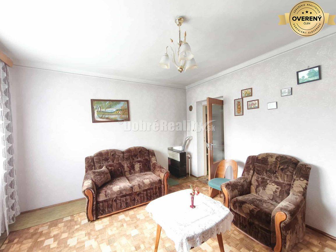 Dobré Reality Vám ponúkajú krásny nadčasový rodinný dom v obci Vlčany