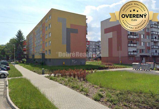 Ponúkame na prenájom 1-izbový byt vo Fiľakove na Sládkovičovej ulici