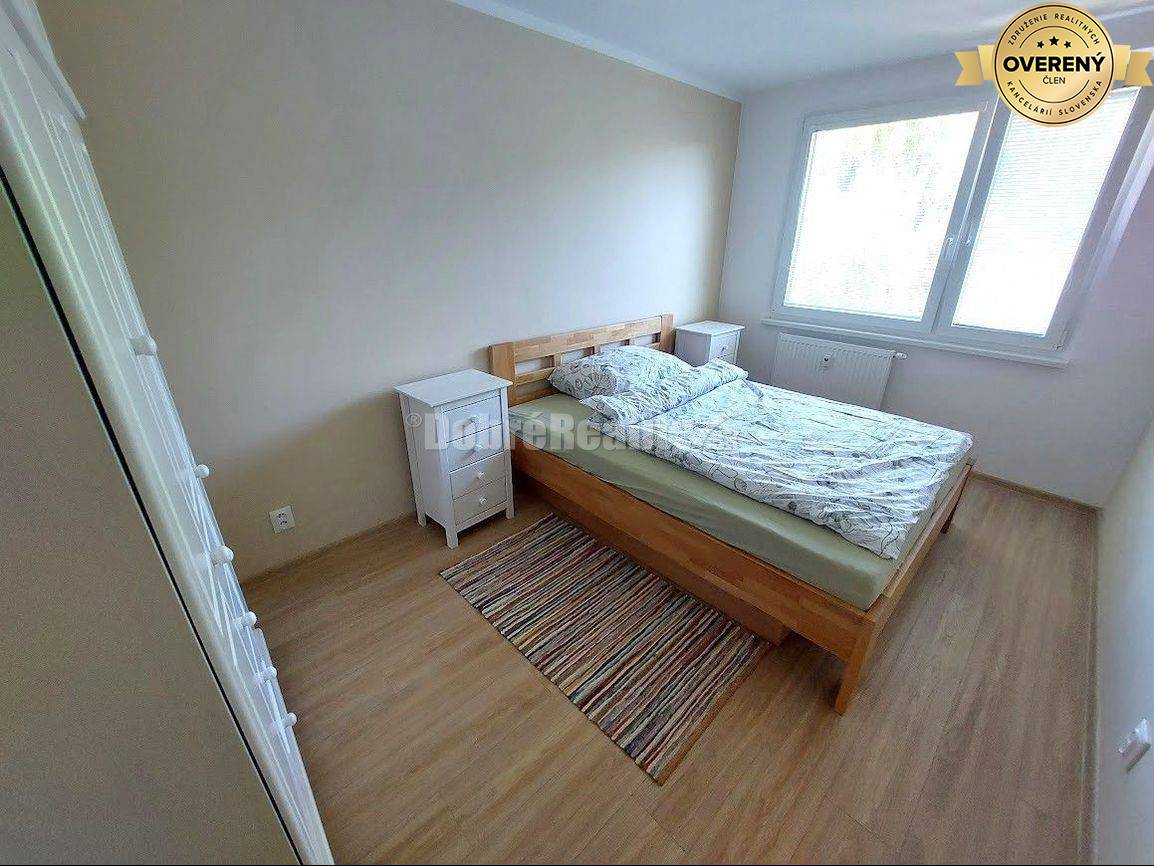 PRENÁJOM: KRÁSNY, VEĽKÝ 3 IZBOVÝ BYT S LOGGIOU, THK