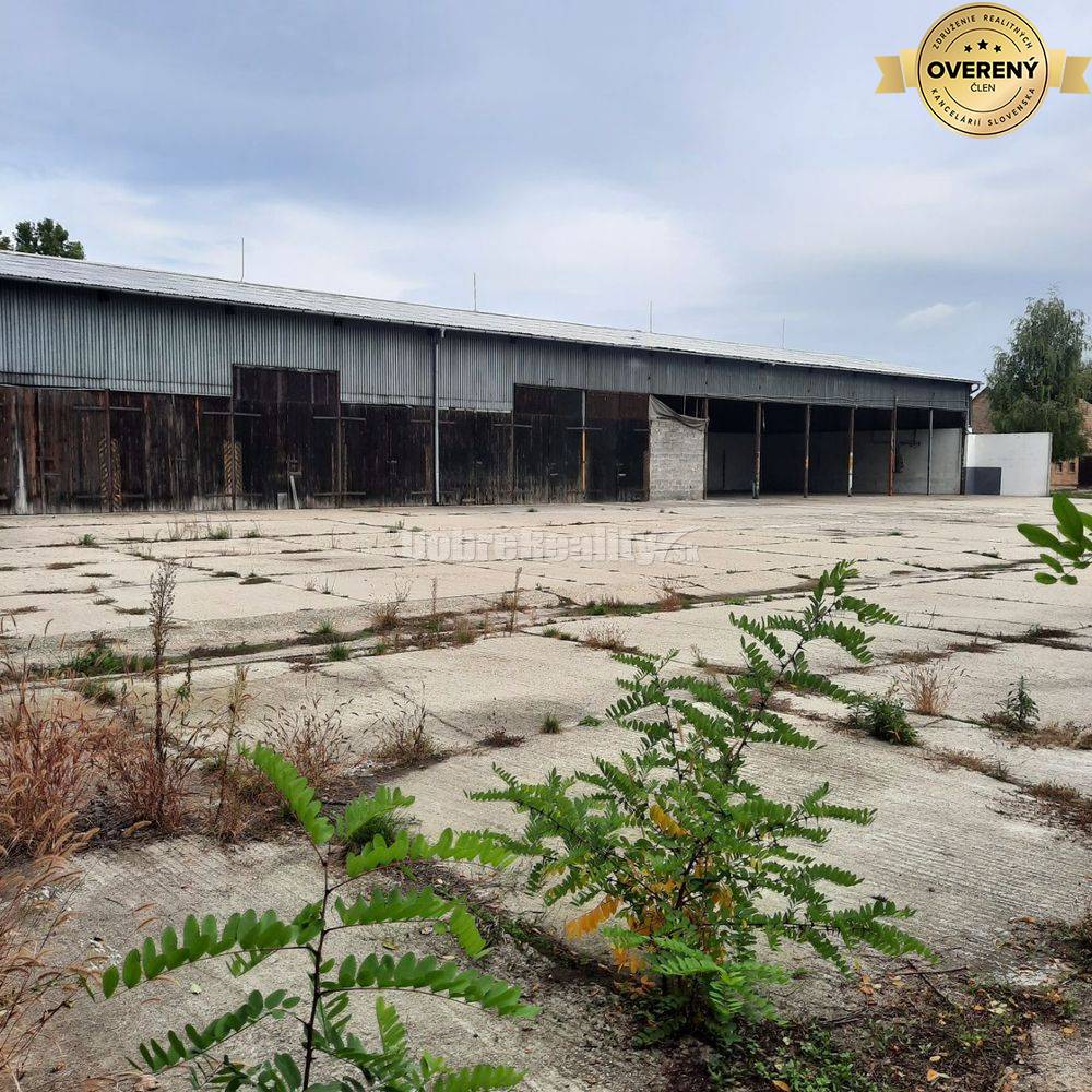 Dobré reality ponúkajú na predaj areál na podnikanie, s možnosťou vlas