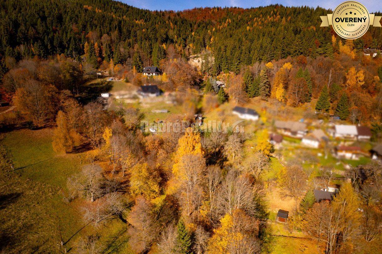 PREDAJ: Tajuplná záhrada s jazierkom a banským potôčikom, 1927 m2, Špa
