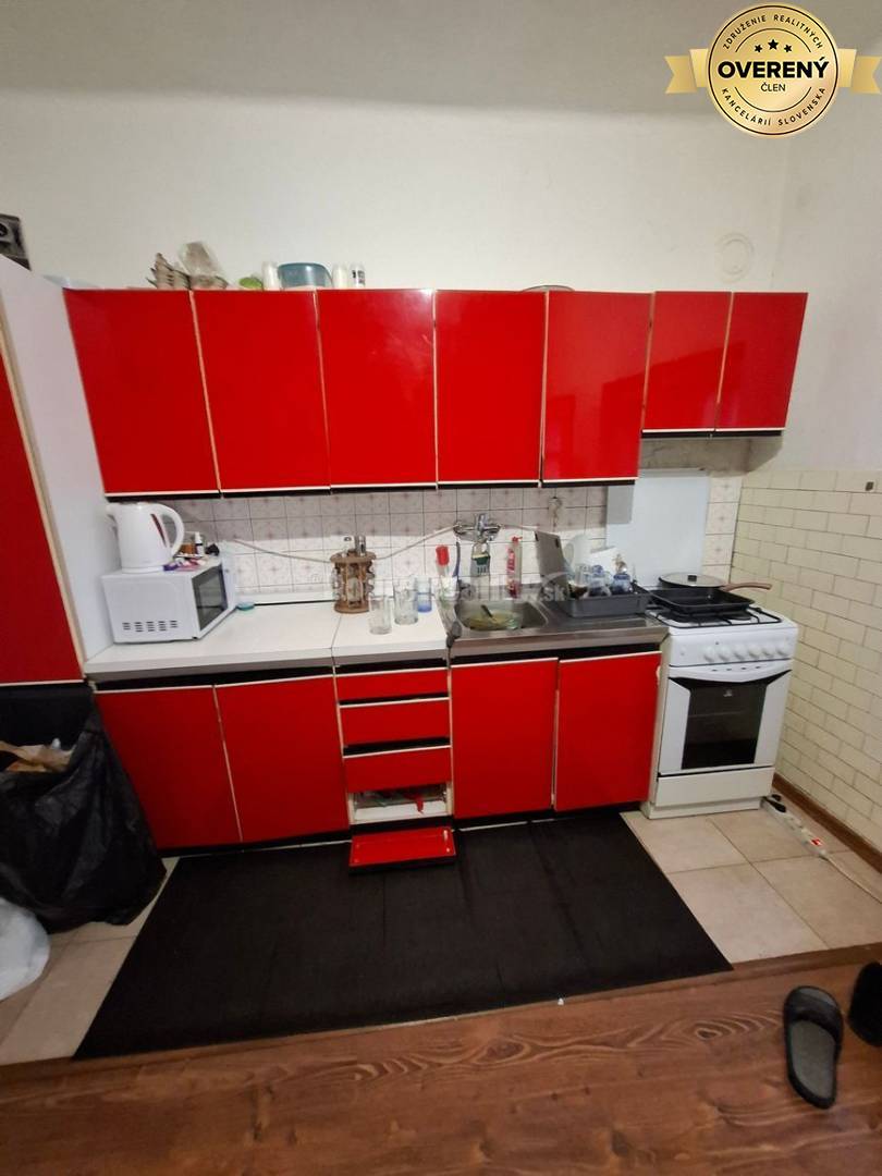 Dobre reality ponúkajú na predaj 4izb RD v Banove